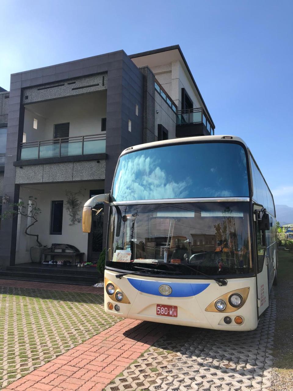 Weiden House Apartamento Luodong Exterior foto